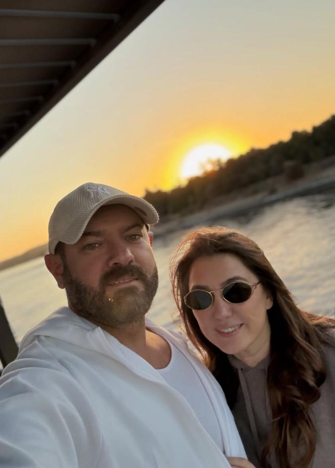 عمرو يوسف وكندة علوش في أسوان