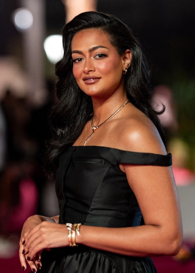 أحدث الإطلالات الجمالية للنجمات في مهرجان البحر الأحمر السينمائي 2025