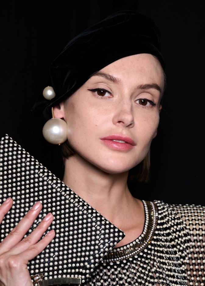 دليل هدايا الأعياد 2025: اختيارات تفيض بالجمال وتستحقّ الإهداء