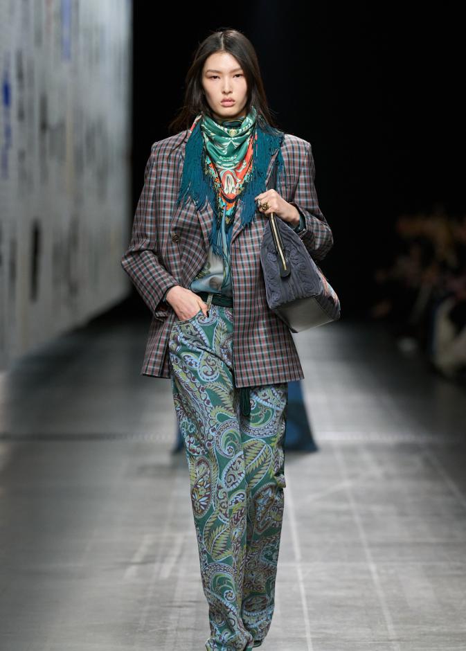 أبرز 3 نقشات رائجة لعام 2025 بأسلوب Etro