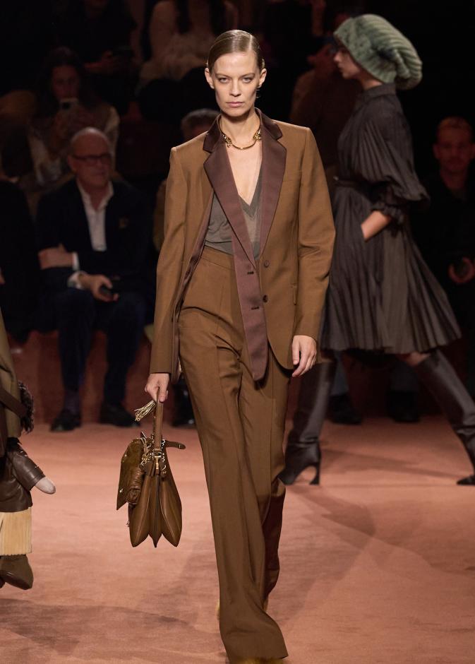 بدلات رسمية بلمسة رجالية من Fendi 