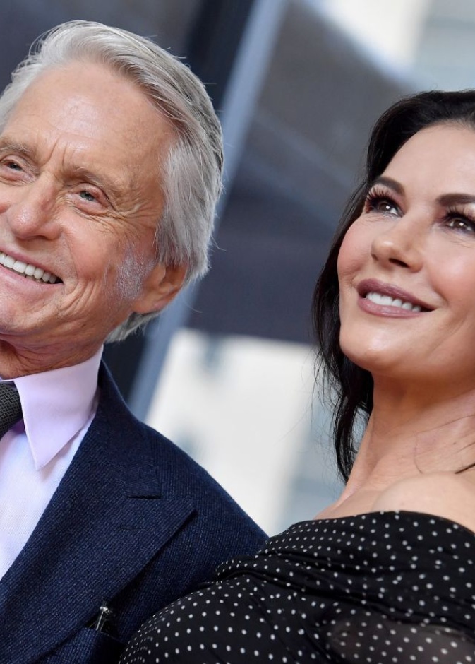 كاثرين زيتا جونز ومايكل دوغلاس