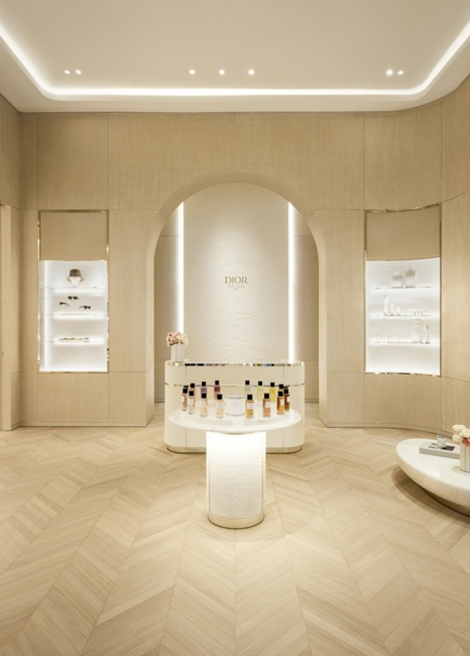 ذا لانا - سبا ديور 