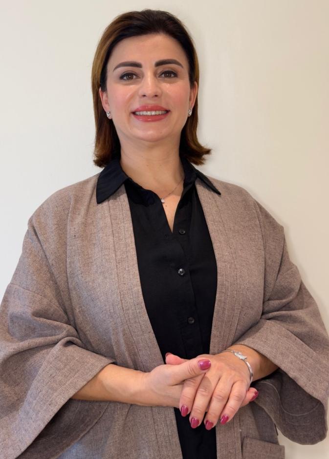 "مارغو رستميان" Margo Rustamyan، المعالجة المعتمدة في التنويم الإيحائي وخبيرة إعادة برمجة العقل الباطن