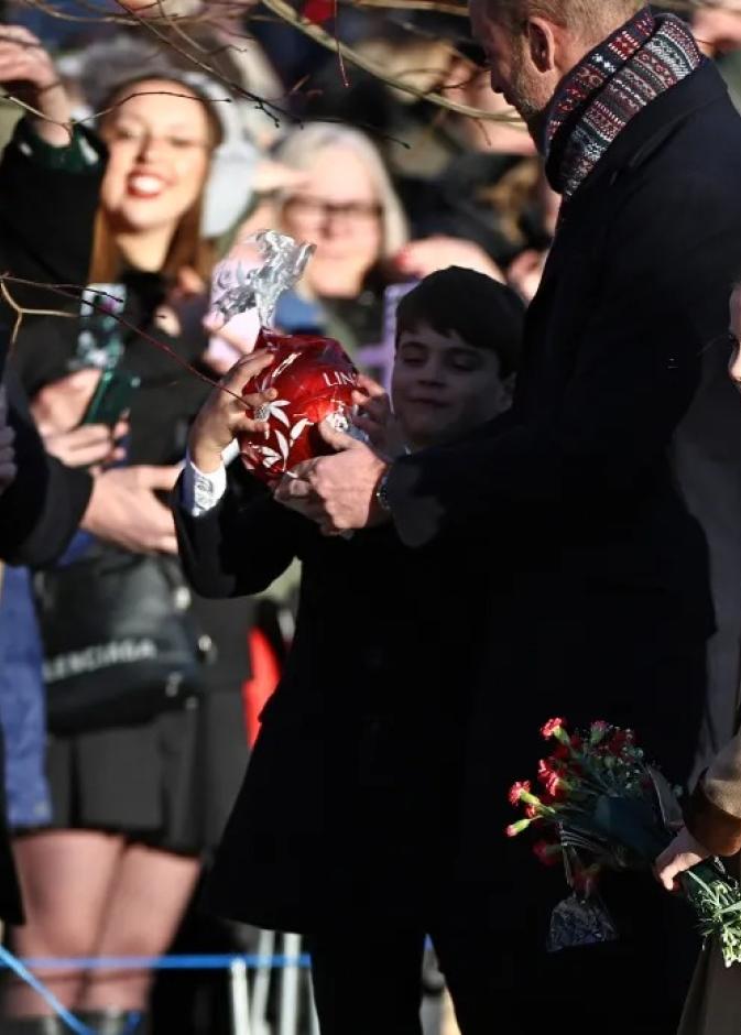 الأمير لويس يشعل ساندرينغهام بمشاكسة جديدة ويحرج الأمير ويليام في عيد الميلاد