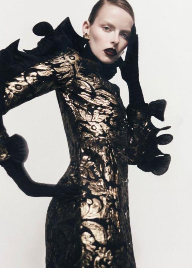 خاص "هي": شهد آل بندر… حين تتحول الأنوثة الكلاسيكية إلى لغة معاصرة في Maison Chahad