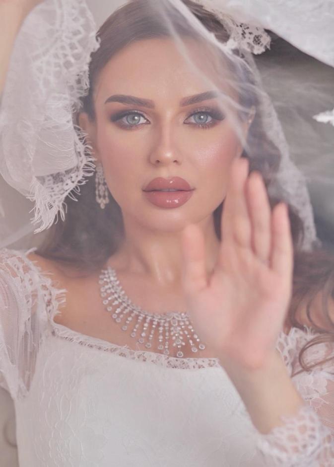 اطلالة عروس من خبيرة التجميل السعودية نجلاء الحميد