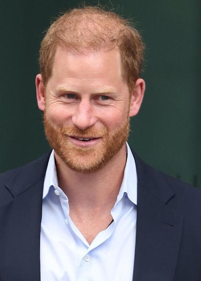 الأمير هاري يستعيد درعه الأمني في بريطانيا