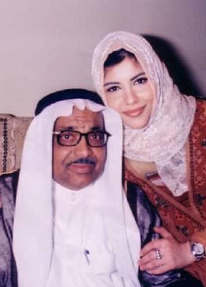 الدكتورة مها برفقة والدها البروفيسور عبدالحليم رضوي