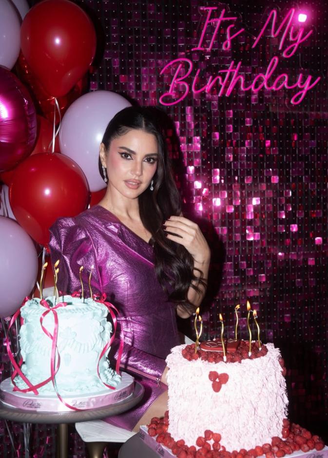 درة زروق تحتفل بعيد ميلادها الـ 46