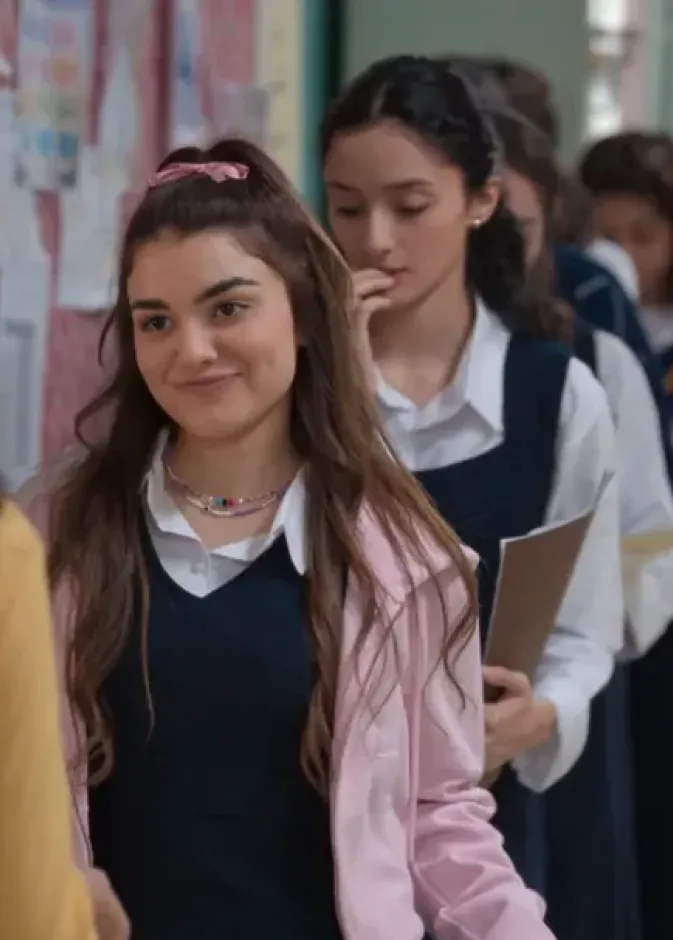 صراعات المراهقات تسيطر على جرس إنذار -الحفرة