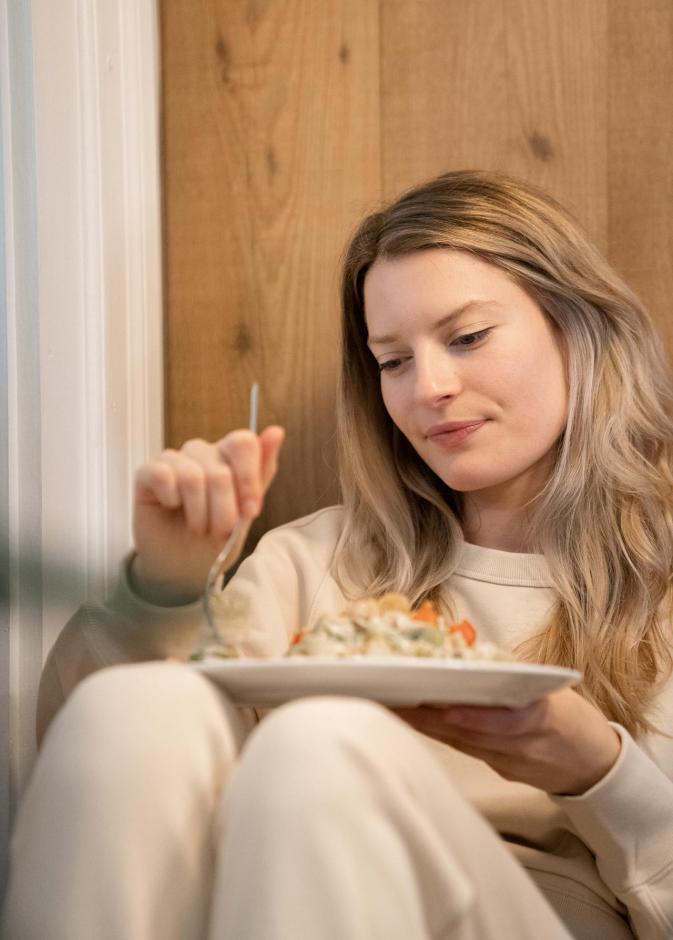 الدراسات الحديثة تؤكد ترندات التغذية الشائعة تؤذي أجسادنا باسم الصحة.. إليكِ التفاصيل