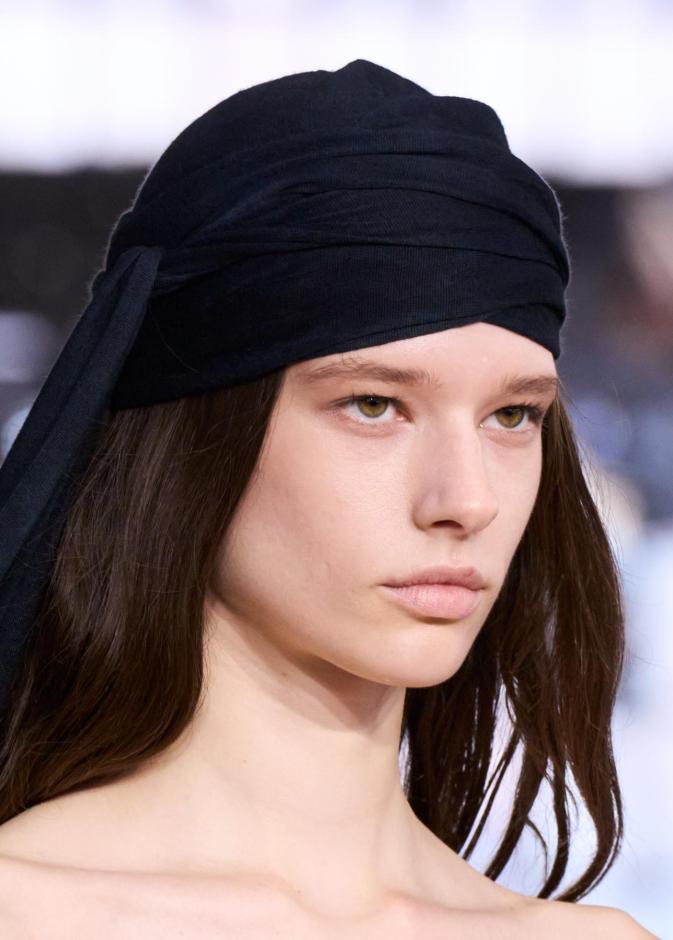  دليلكِ الشامل لمضادات الشيخوخة ومصادرها الطبيعية بأسلوب خبراء Hia