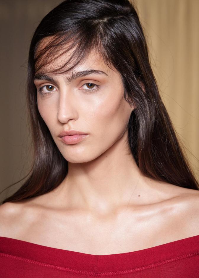 قصّة سرّ منسي للعناية بالبشرة والشعر.. إليكِ فوائده وأفضل وصفاته الطبيعية