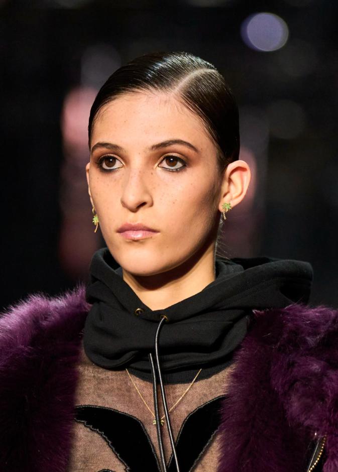 مكون طبيعي لبشرة صحية منذ العصور القديمة إليكِ فوائده ووصفاته التاريخية المجربة