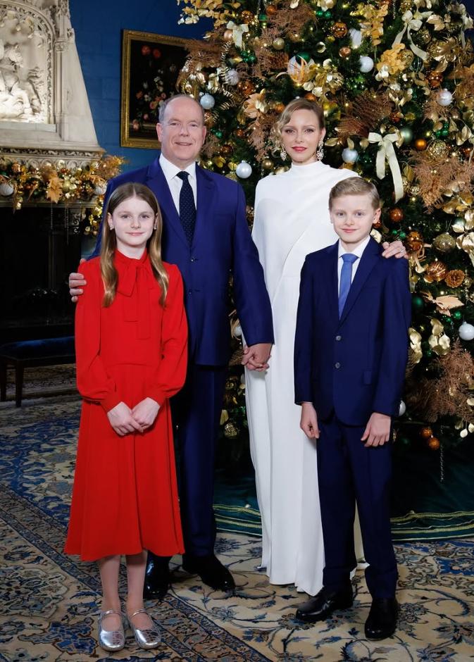 الأميرة غابرييلا و شارلين ترسمان ملامح القوة والولاء