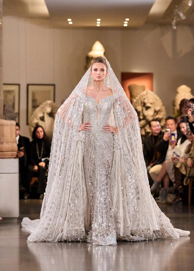 فستان زفاف هاني البحيري في أسبوع باريس للأزياء الراقية