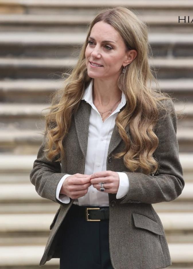 كيت ميدلتون بالشعر الاشقر