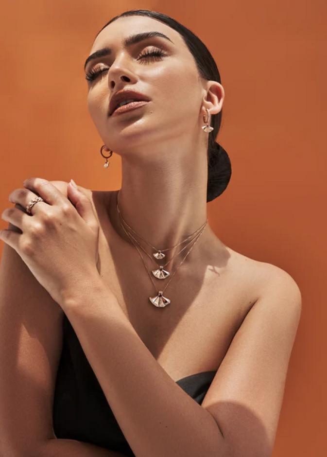 مجوهرات مرصعة بحجر الزمرد من khayal