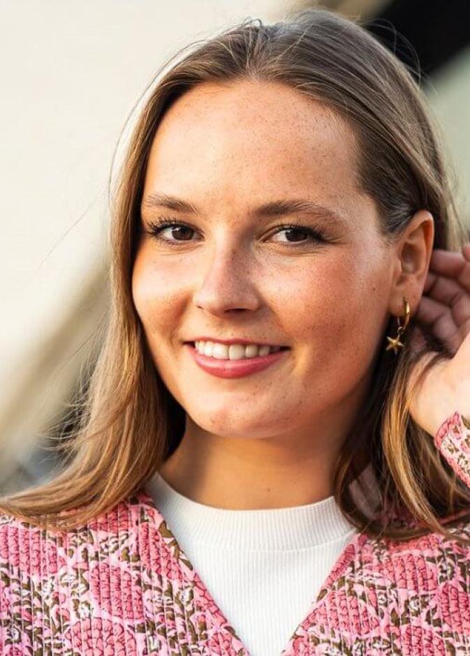 هروب إنغريد ألكسندرا في عامها الـ 22 من فضائح القصر إلى هدوء سيدني