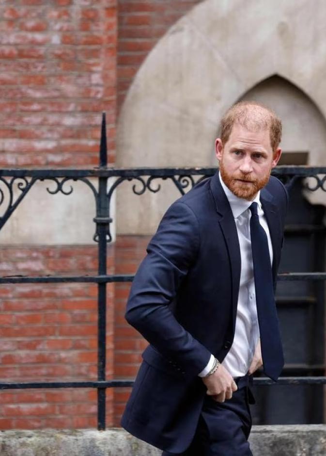 الأمير هاري يقود مجموعة من المشاهير لمواجه إمبراطورية الإعلام قضائيًا