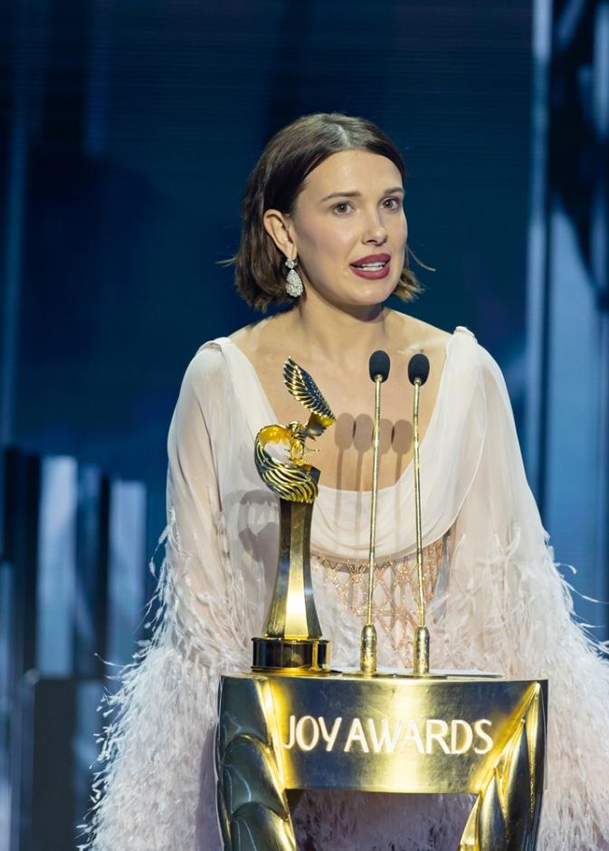 ميلي بوبي براون