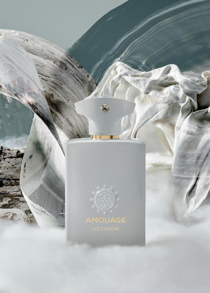 عطر ’ديسيشن‘ من مجموعة ’أوديسي‘ لعلامة أمواج