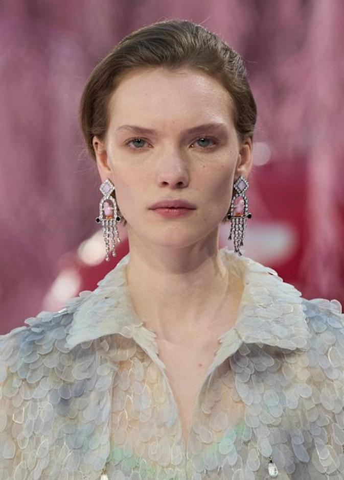 أفضل مستحضرات لمحاربة الشيخوخة: اختيارات مجرّبة لبشرة أكثر شبابًا