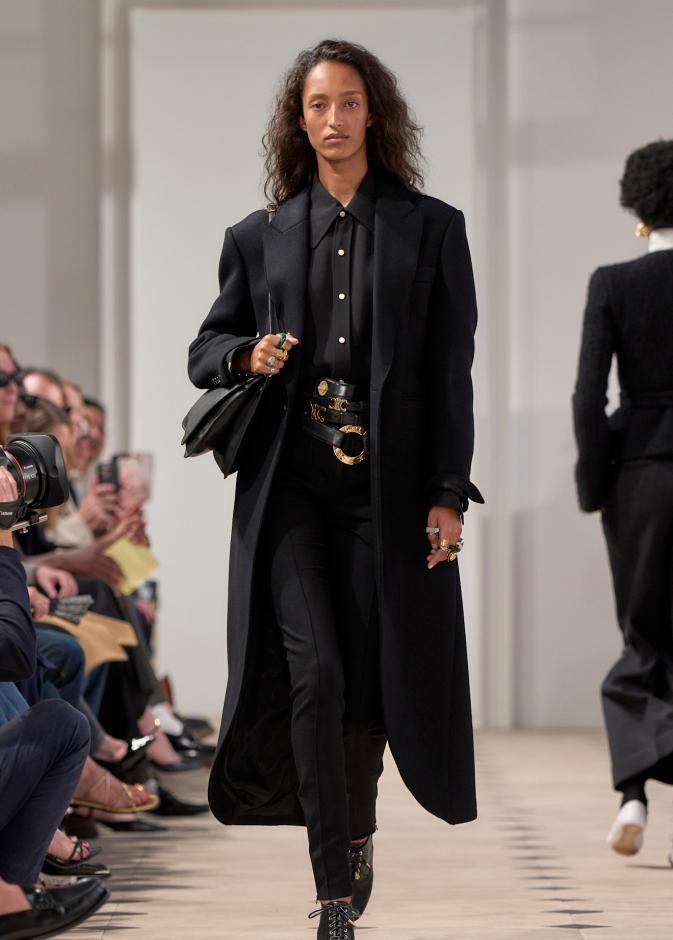 سروال أسود ضيق من سيلين