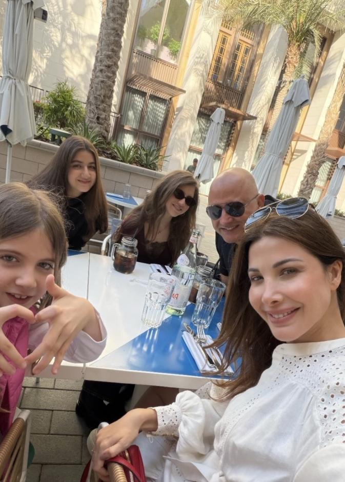 نانسي عجرم واسرتها 