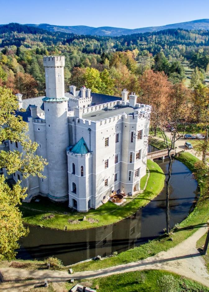 أفضل فنادق القلاع في أوروبا للإقامة في رحلات شهر العسل