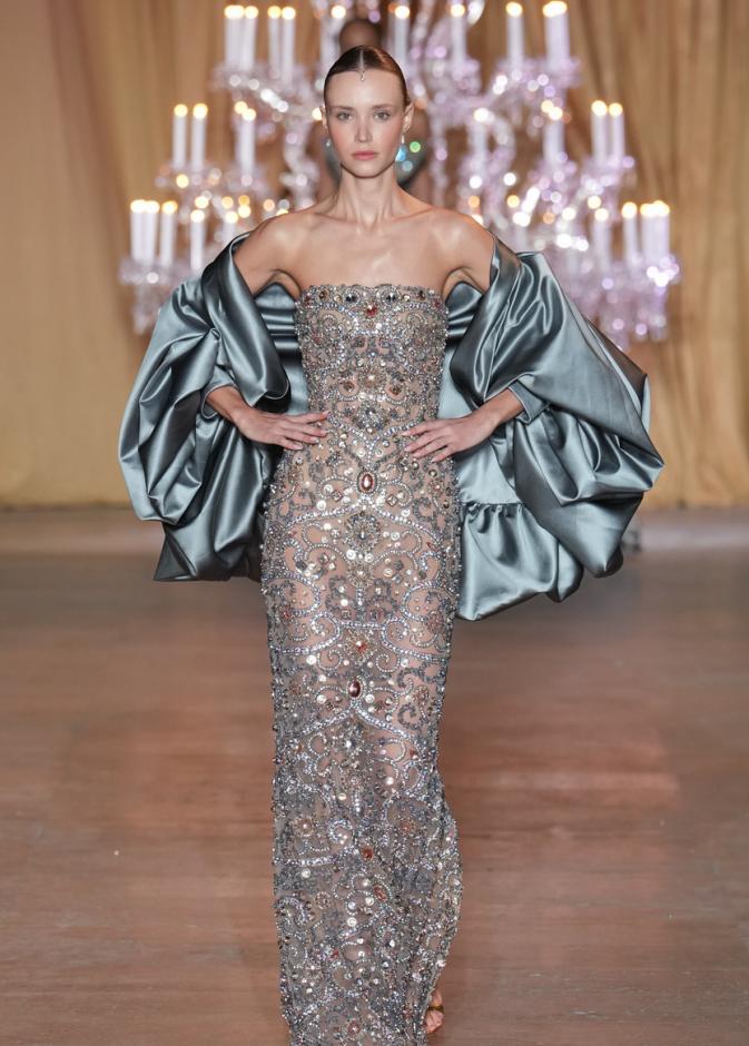 مجموعة زهير مراد تحاكي رقي المرأة في باريس