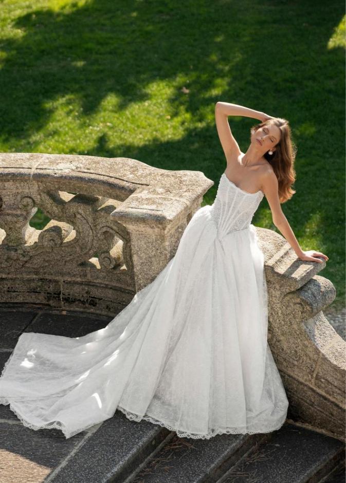 خصر الباسك من ريكا سبوزا