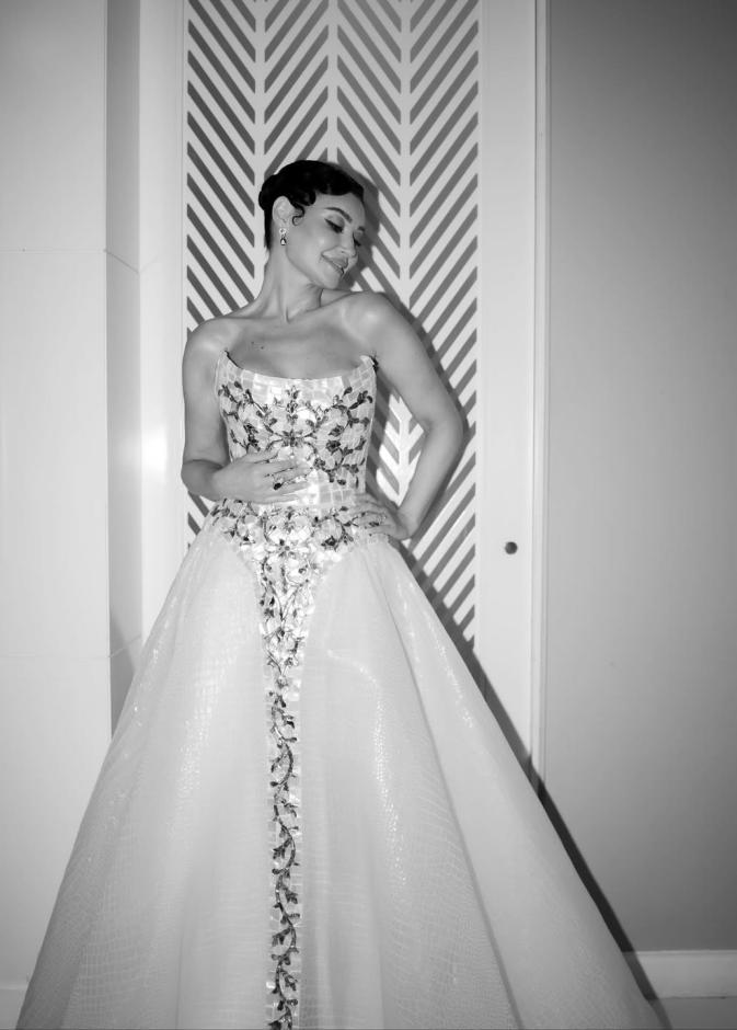 اروى جودة بفستان ابيض في مهرجان الجونة