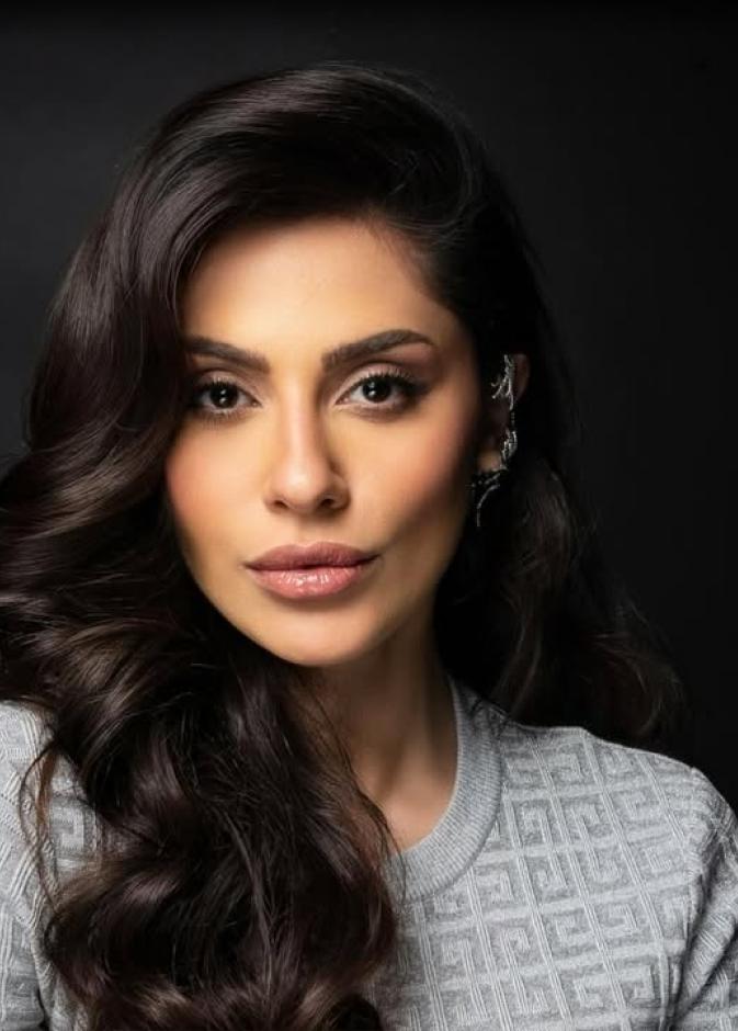 إطلالات جمالية ناعمة ليوم التأسيس من وحي بطلة مسلسل الأعشى إلهام علي