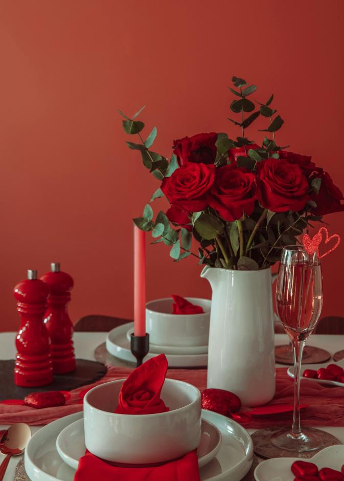 احتفالات عيد الحب في مطاعم وفنادق الإمارات