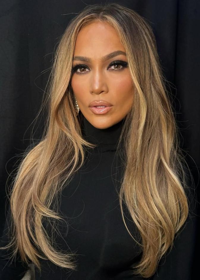 لحظات جمالية خالدة للنجمات عبر السنوات نتذكرها معاً قبيل حفل غرامي لعام 2025