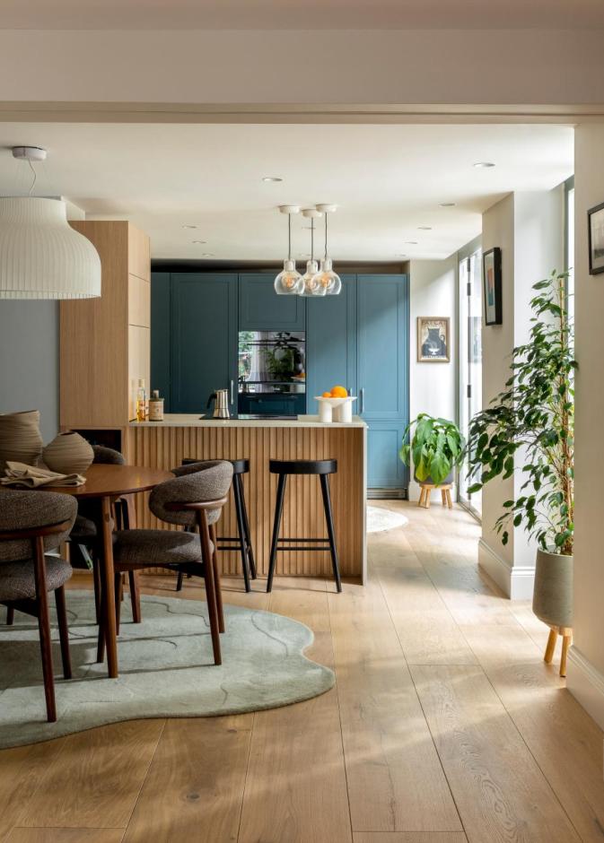 تعد الأرضيات الخلفية التي تُبنى عليها بقية عناصر الديكور