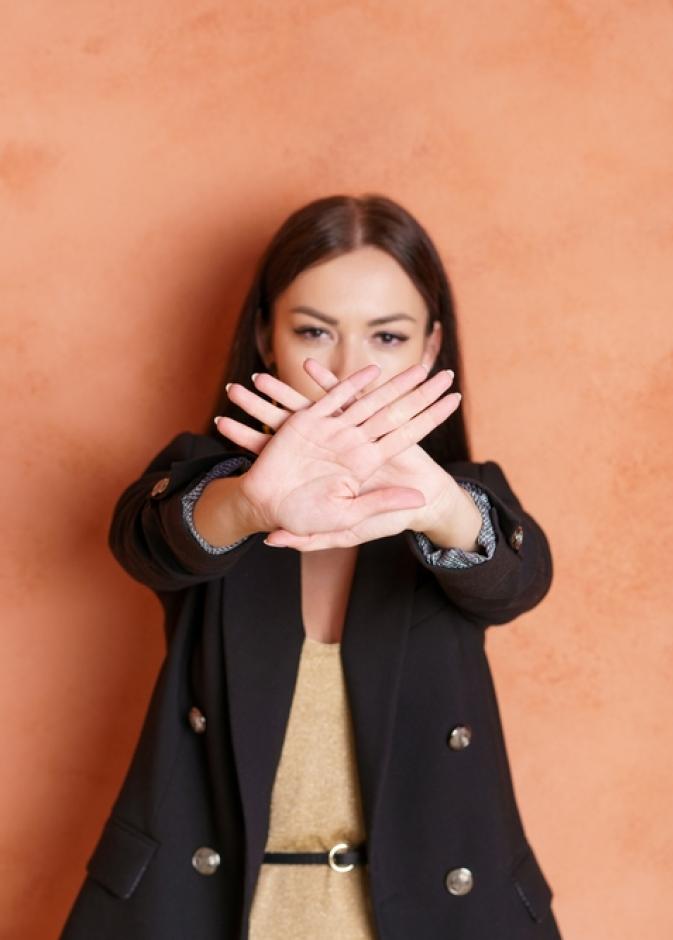 فن الرفض بامتنان كيف تحمين طاقتكِ الكامنة دون الشعور بالذنب؟