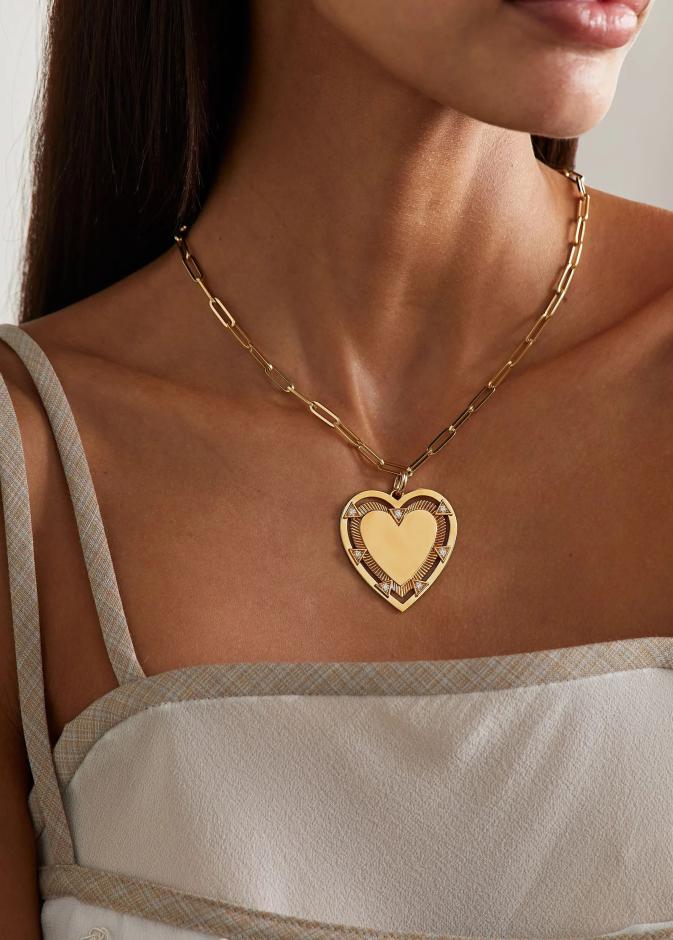 قلادة Heart Token Love من Foundrae