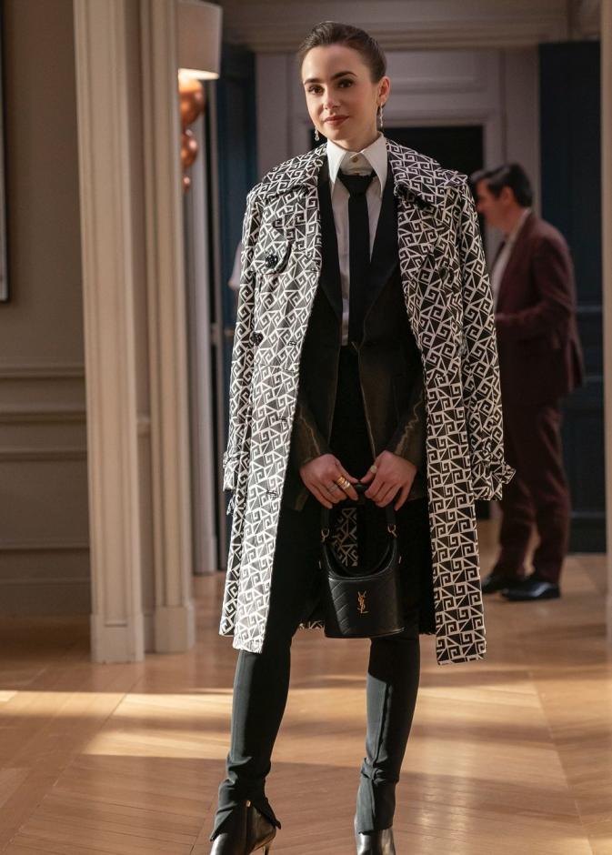 ليلي كولينز 