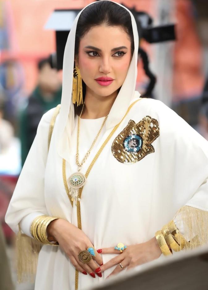 مسلسل "على كلاي" يتصدر السوشيال ميديا.. ودرّة تتألق بمجوهرات فاخرة