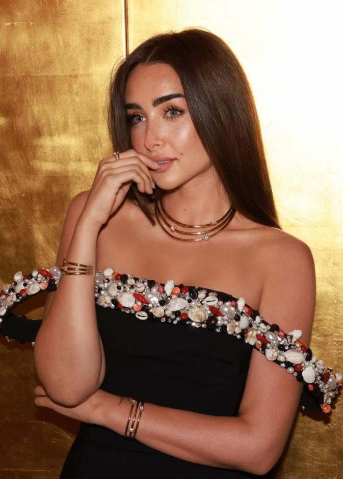 شاهدي صور هنا الزاهد بعد لقاءها مع رامز جلال.. وجولة على أجمل مجوهراتها