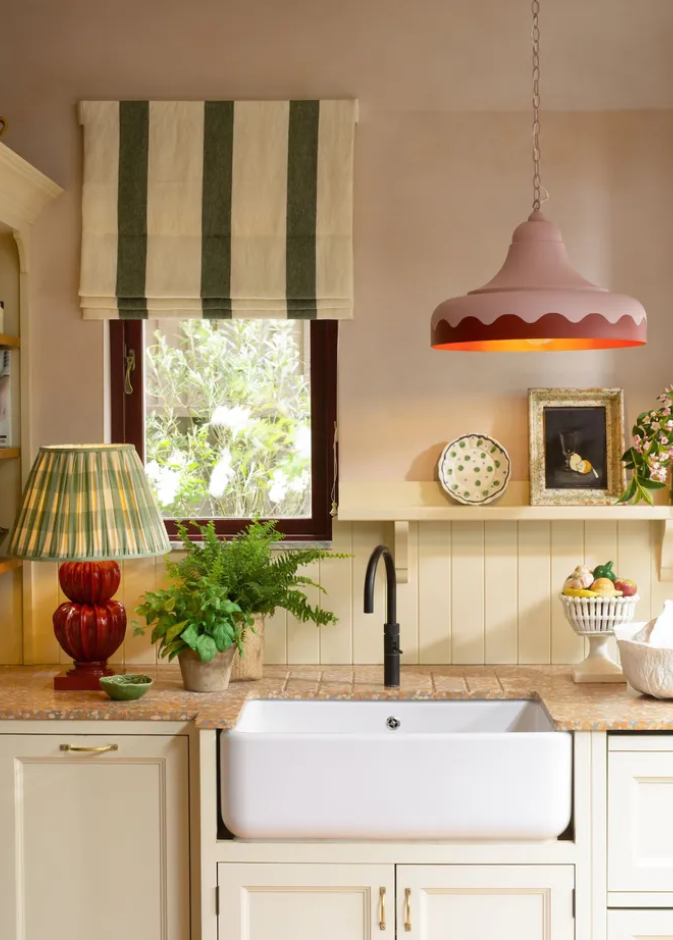 يمكن إضافة لمسة لونية عبر الإضاءة