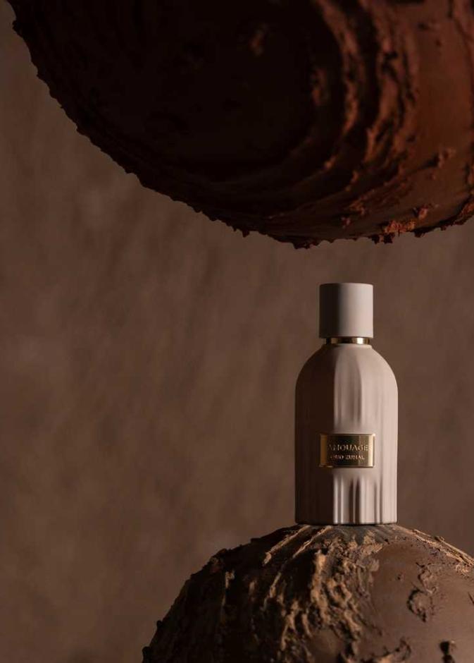  أمواج تكشف الستار عن عود زحُل... أحدث ابتكاراتها العطرية الجديدة ضمن مجموعة اسينسيس