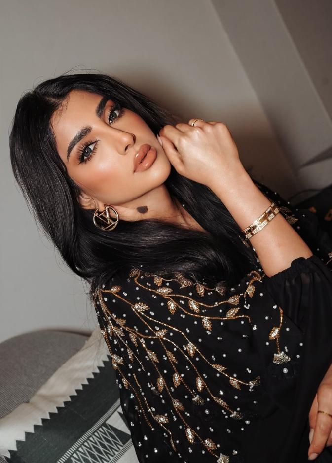 النجمة بثنية الرئيسي صورة من انستغرامها