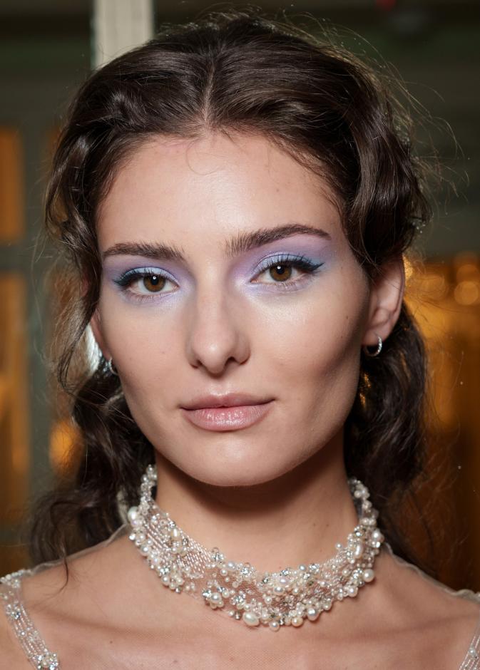 خبيرة تجميل تكشف لـ"هي" كيف تنعكس الثقة بالنفس وحب الذات على جمال المرأة