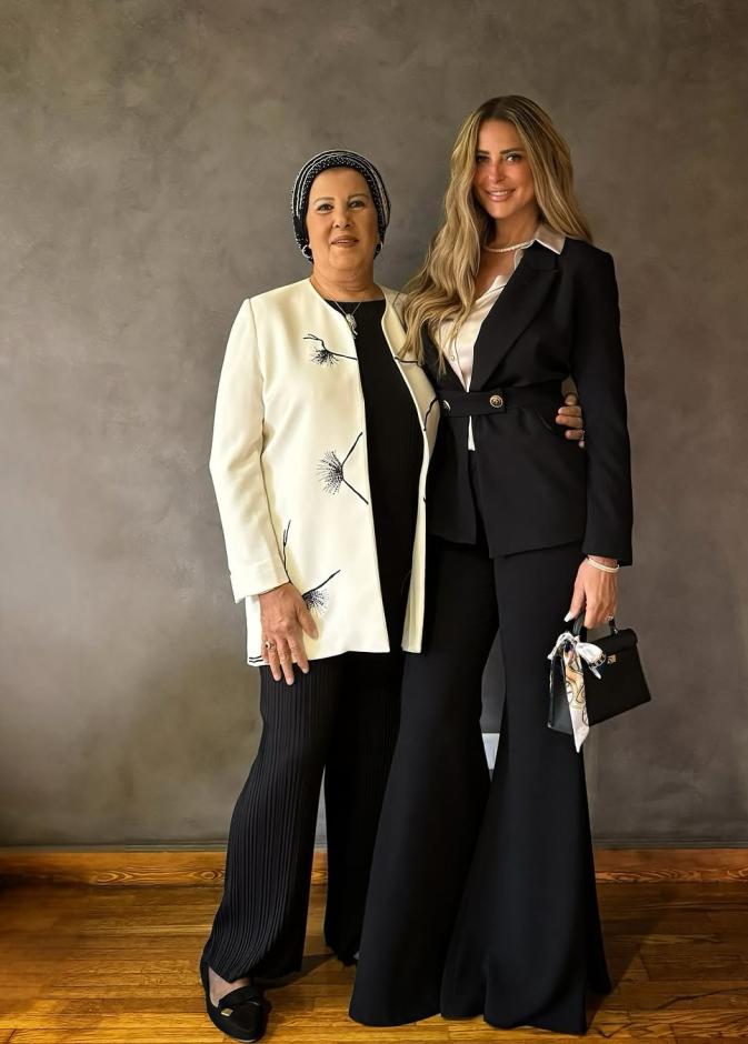 ريم مصطفى ووالدتها الراحلة