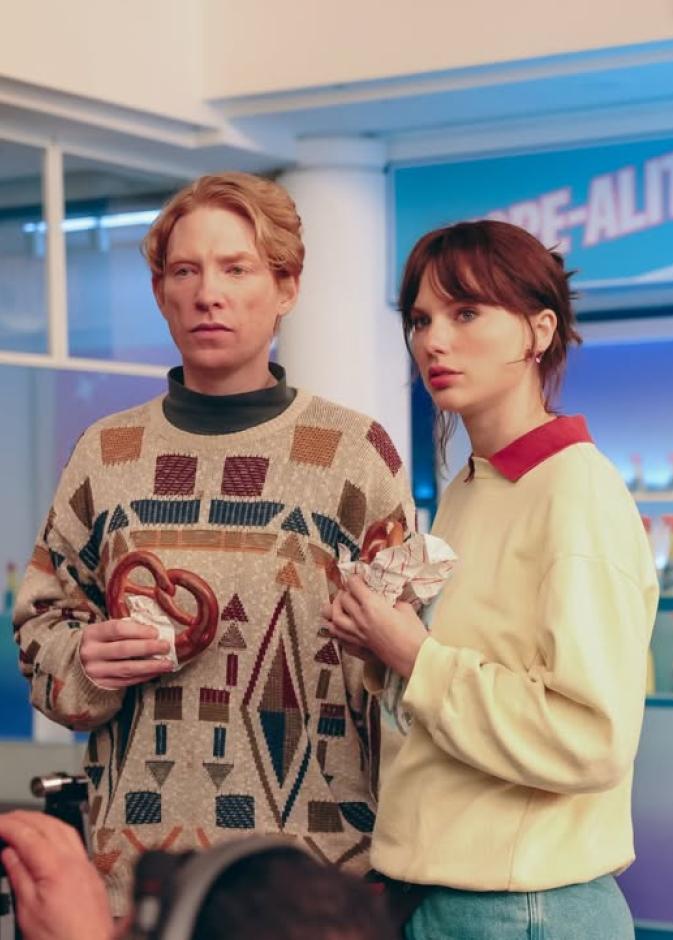 تايلور سويفت في كليب "Opalite"