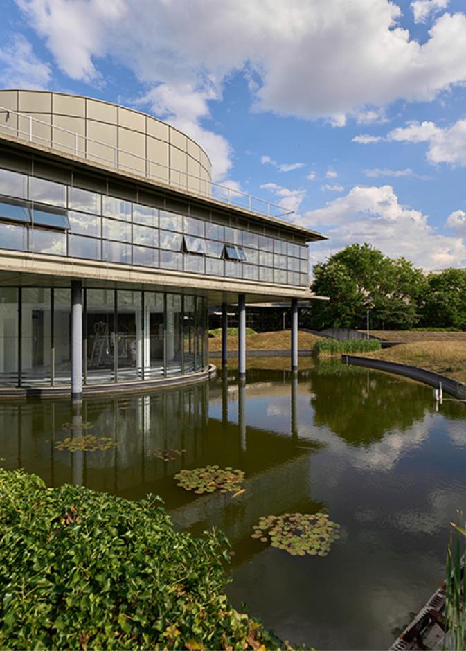 "هي" تدخل المصنعين المكرّسين لإنتاج عطور مجموعة L’OREAL